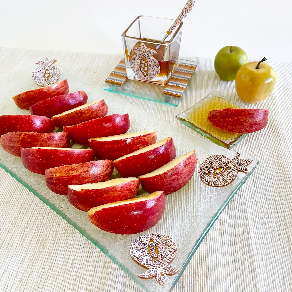 Honey Dish With Tray, Rosh Hashanah Gift, Jewish New Year, Honey Bowl, Judaica, Promegranate, Apples and Honey. Gold - Etsy