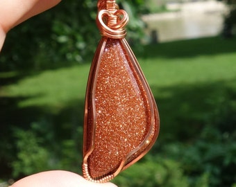 Goldstone necklace, goldstone pendant, sparkly necklace, sparkly pendant, copper necklace, glittering necklace, statement necklace