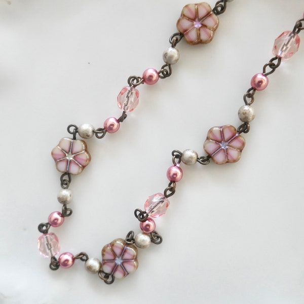 Czech Glass Flower Necklace, Boho Chic Beaded Necklace, Dainty Delicate Minimalist Jewelry, Pastel Crystal Necklace, Flower Bead Choker