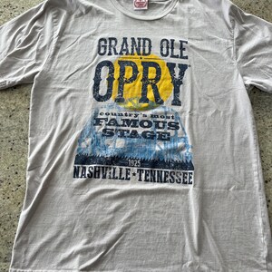 Vintage Grand Ole Opry Nashville Tennessee Graphic Shirt Size Small / Medium