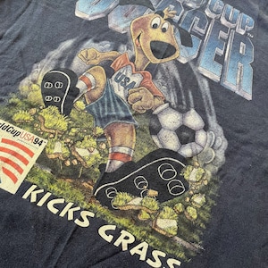 Vintage 90s USA World Cup Soccer 1994 Kicks Grass T Shirt Size