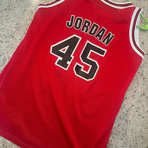 Vintage Michael Jordan Chicago Bulls #32 Champion Jersey Size Youth XL Quality