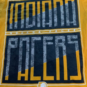 Indiana Pacers T Shirt Size Medium Unique Graphic