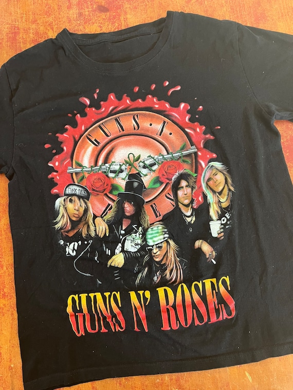 Guns N Roses T Shirt Size Adult Small Awesome Graphic of Band