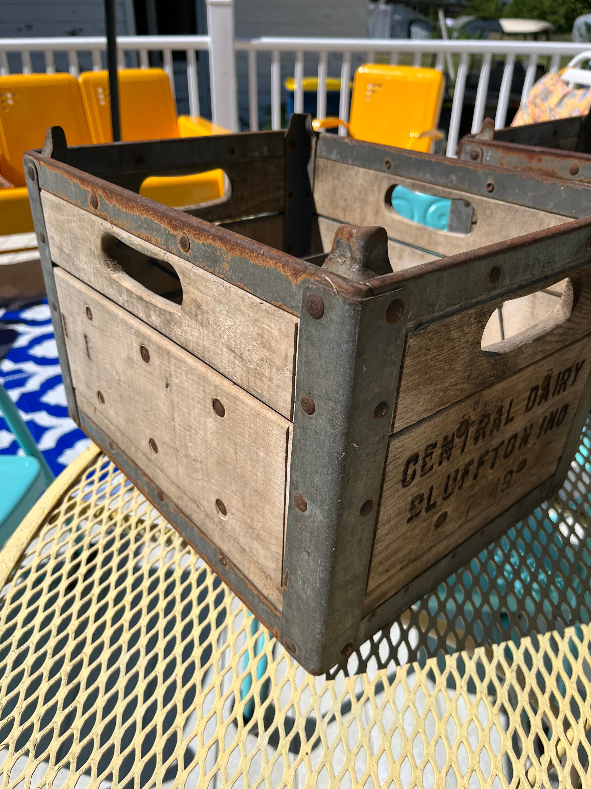 Vintage 1940s 50s Wood & Metal Milk Crate Bluffton Central Dairy