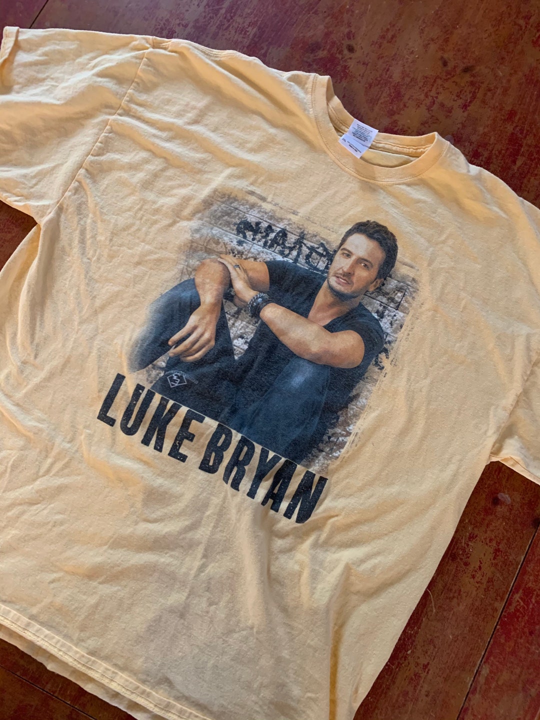 Luke Bryan Crash My Party T Shirt Size 2XL Yellow Excellent Etsy