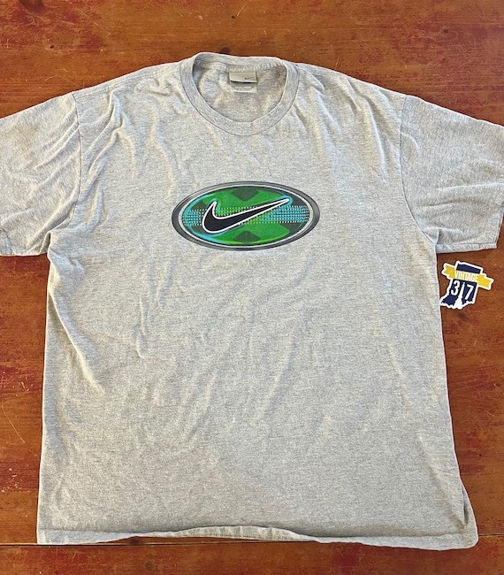 【GRAILZ】OVAL LOGO T-SHIRTS [WHITE/GREEN] GRAILZ - Oval Logo T-shirt | HBX - Globally Curated Fashion