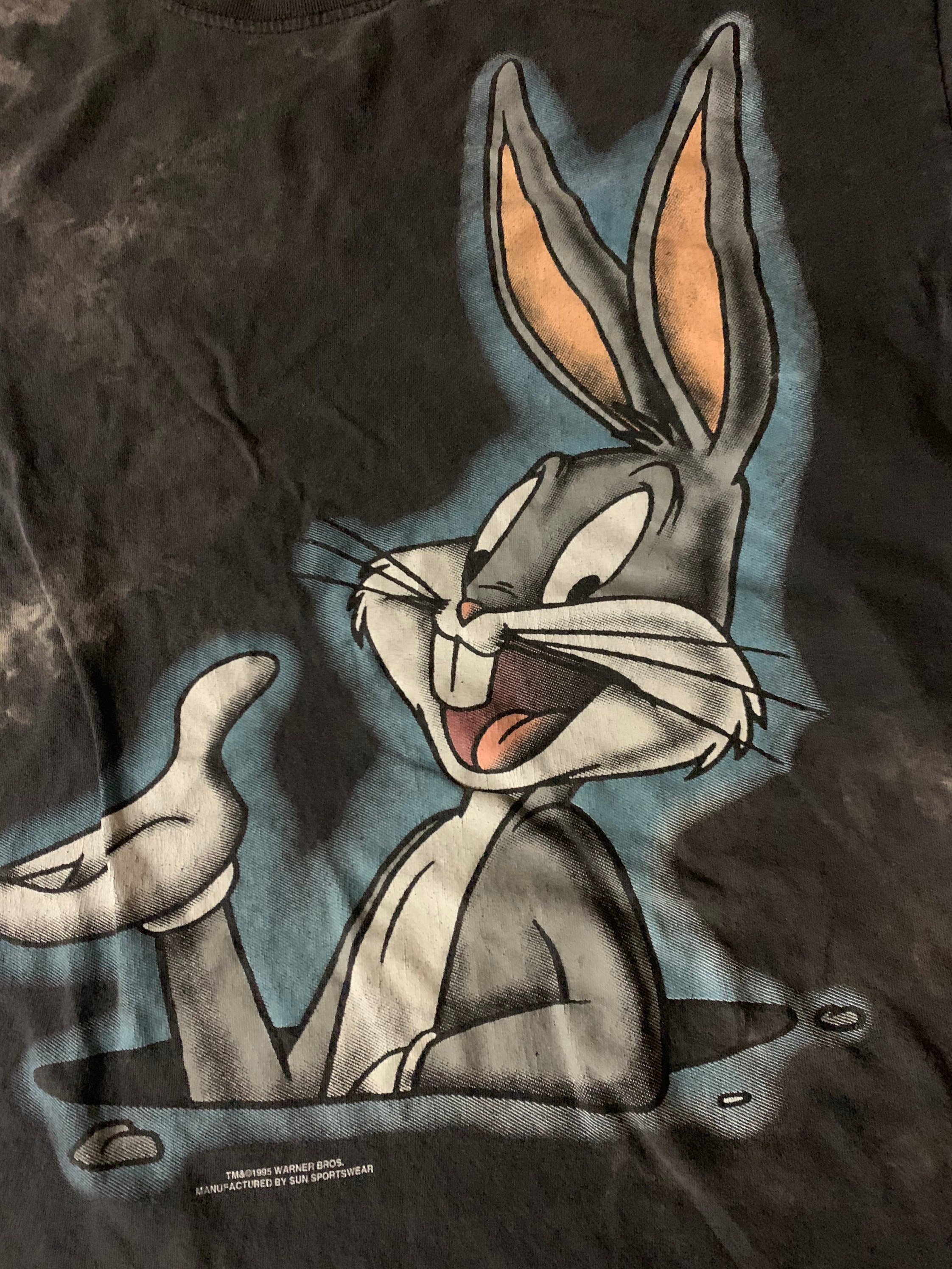 Vintage 1995 Bugs Bunny Allover Print T Shirt Fits Size 2XL Vintage 1995 Bugs Bunny Allover Print T Shirt Fits Size 2XL