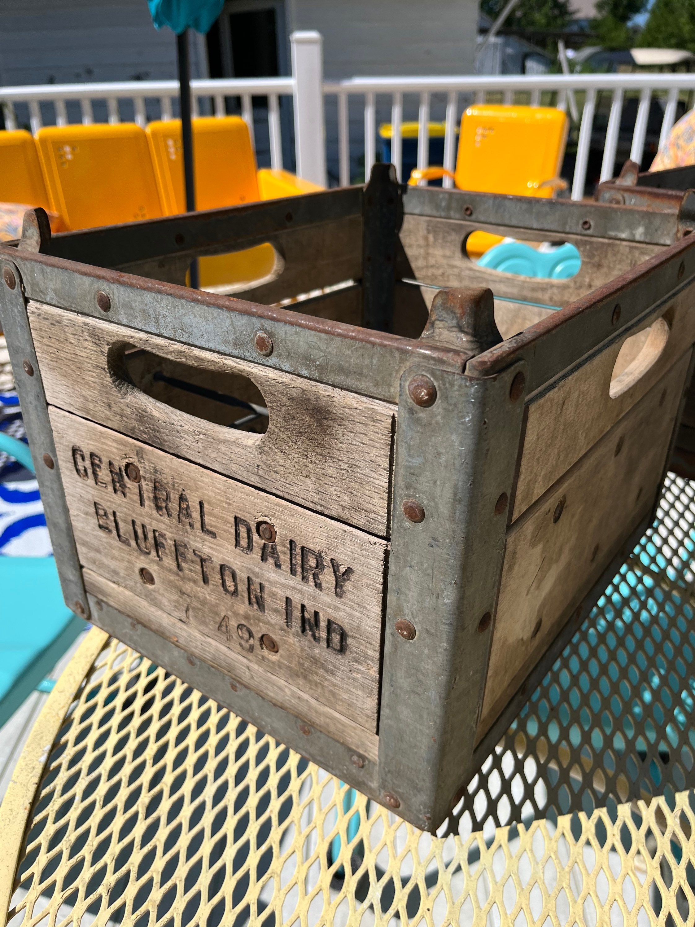 Vintage 1940s 50s Wood & Metal Milk Crate Bluffton Central Dairy