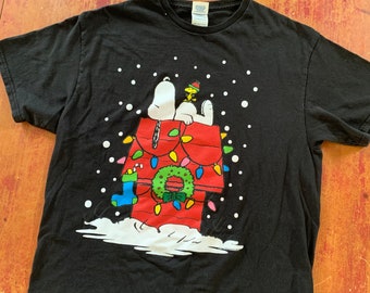 Snoopy & Woodstock Christmas T Shirt Size Large Peanuts Fun Xmas