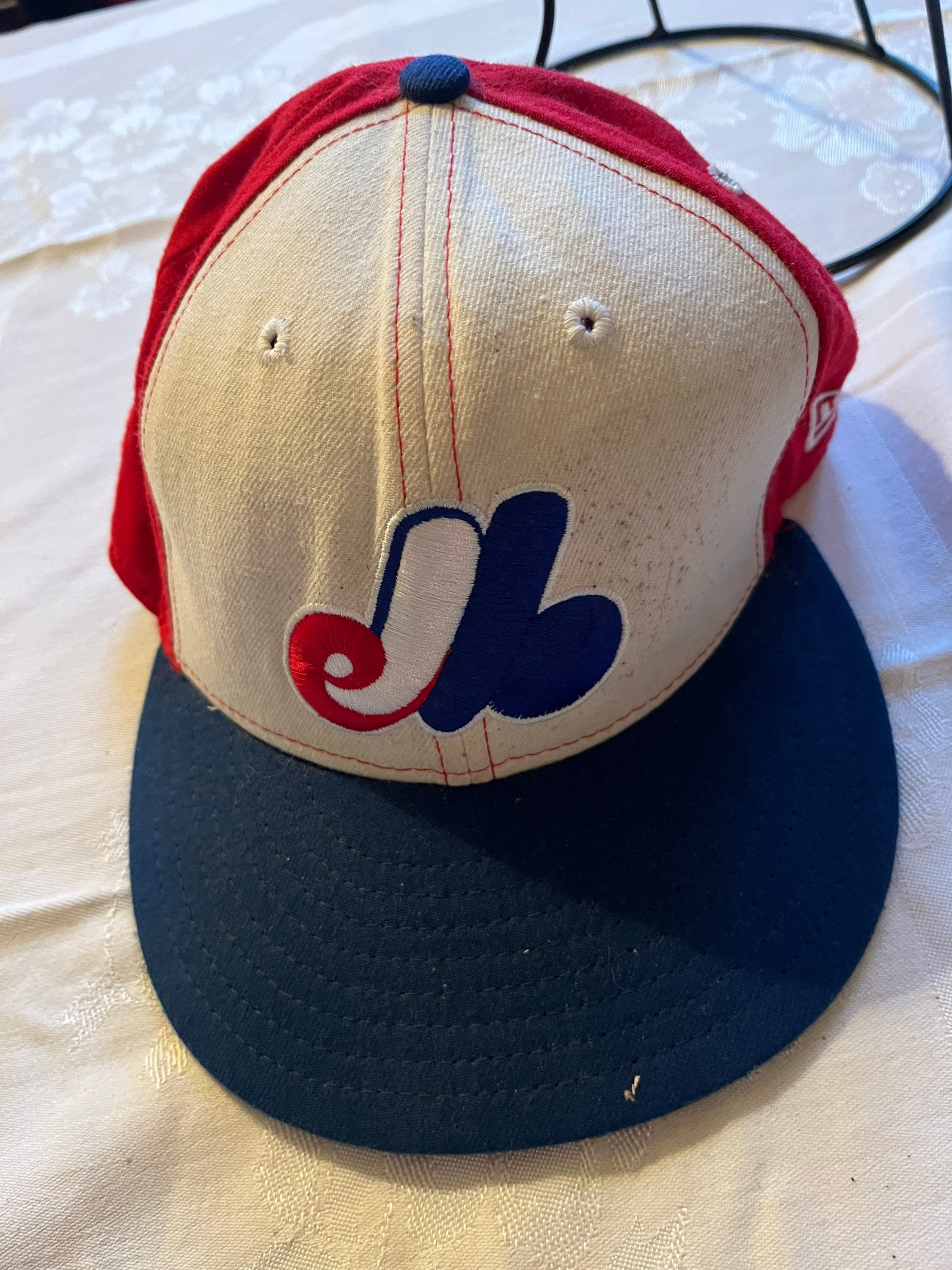 Vintage Montreal Expos Fitted Hat Cap Size 7 3/8 Large Red 