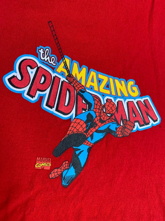 The Amazing Spider-Man Graphic T Shirt Marvel Com… - image 1