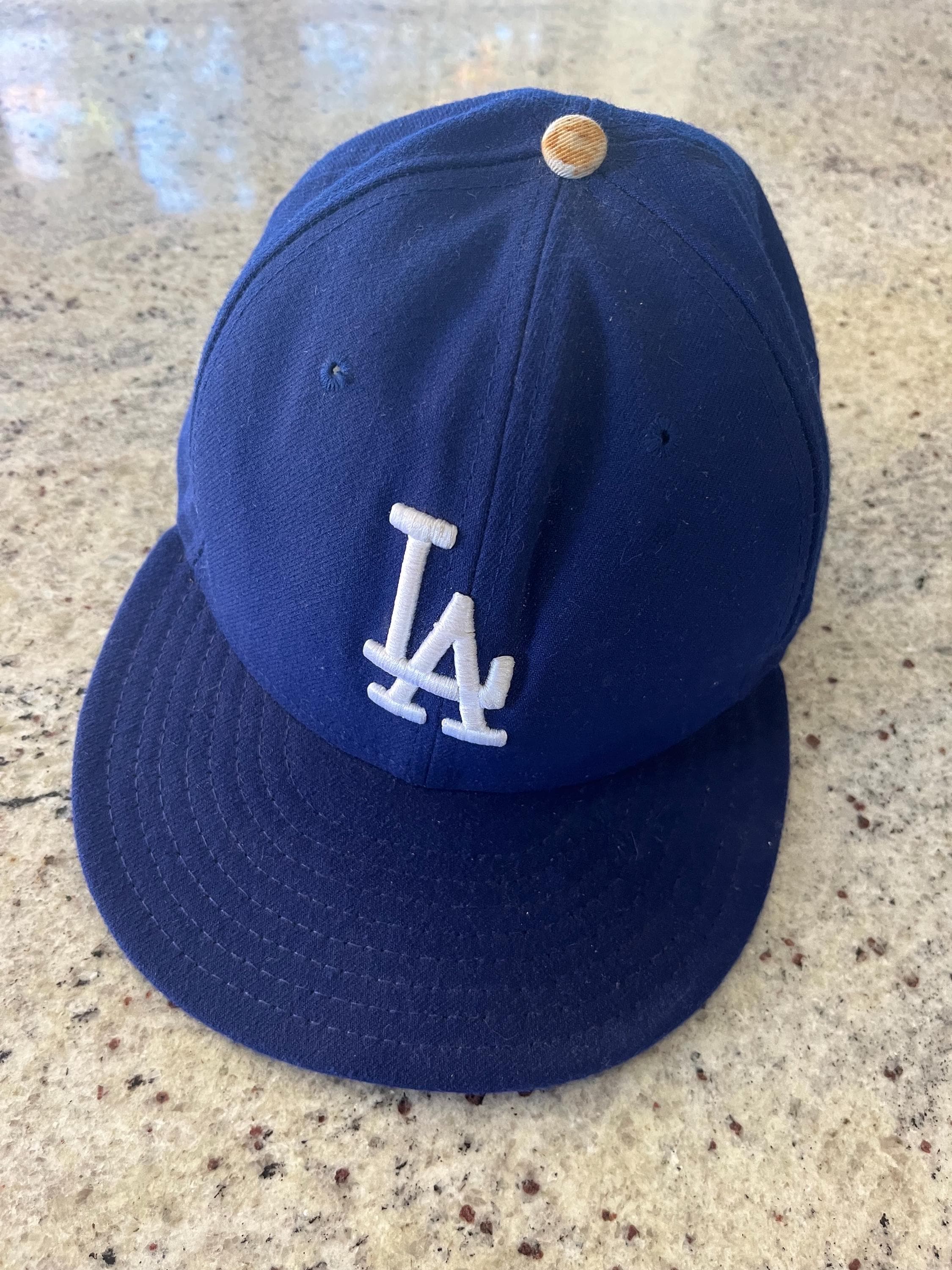 Vintage LA Dodgers Fitted Hat Cap Size 8 Large Official New Era on 