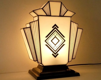 Large Art Deco Lamp "1932" Tiffany Stained Glass
