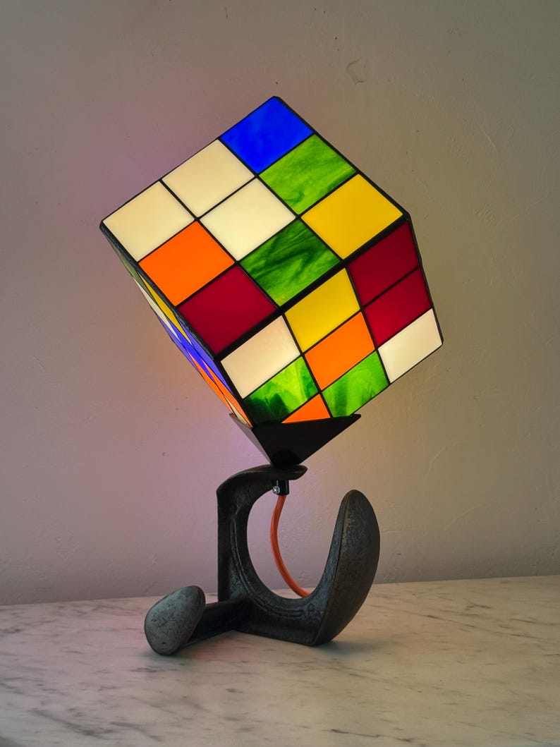 Contemporary Art Lamp "Le Nostal Kub" in Tiffany stained glass N 976 image 3