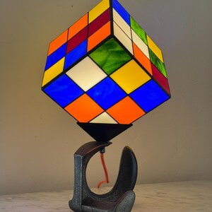 Contemporary Art Lamp "Le Nostal Kub" in Tiffany stained glass N 976 image 2