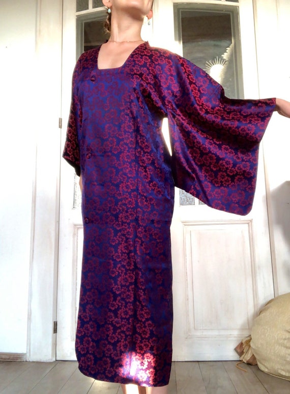 Gorgeous Kimono rain coat in shiny blue with beaut