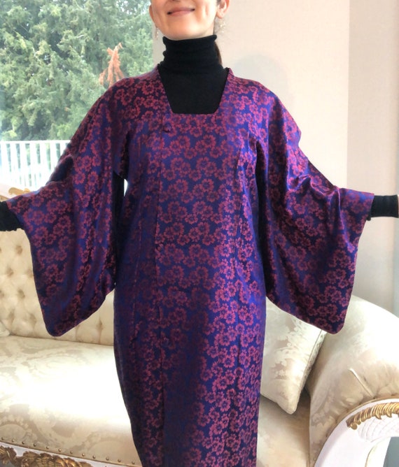 Gorgeous Kimono rain coat in shiny blue with beaut