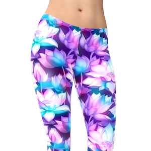 Lotus Flower Yoga Leggings: Floral Print, Women&#39;s Activewear