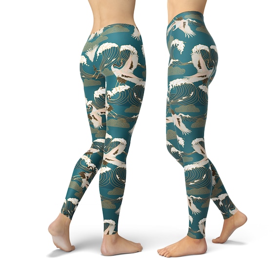 Blue Feathers Leggings Parrot Bird Pattern Yoga Pants Women Nature Clothing  Animal Printed Sportswear Plus Size Activewear Gym Tights -  Canada