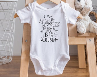 Ich kann klein sein, aber ich werde ein großer Cousin, neuer Cousin Onesie®, Cousins machen die besten Freunde, Cousin Tribe Body, Baby Shower Geschenk