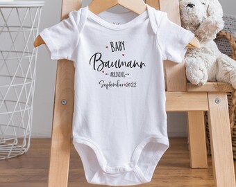 Personlig graviditetsmeddelande-onesie®: Babyavslöjning för mor- och farföräldrar