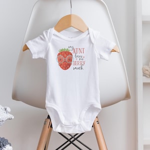 Aunt Onesie®, My Aunt Loves Me Onesie®, I Love My Aunt, Aunt Shirt, Baby Shower Gift, Pregnancy Reveal, Baby Girl Clothes, Cute Onesie