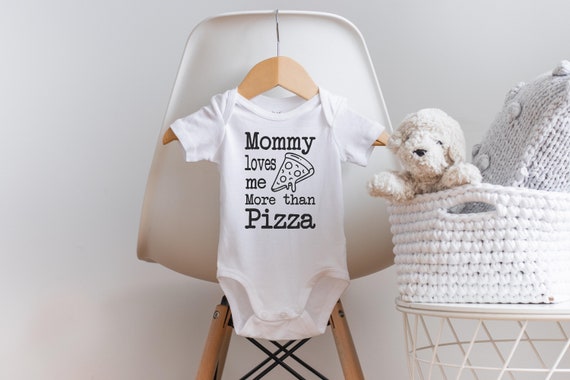 Mommy Loves Me Onesie®, Funny Baby Onesie®, Mommy Onesie®, Pizza Baby Clothes, Pizza Onesie®, Mommy Baby Gift, Baby Shower Gift