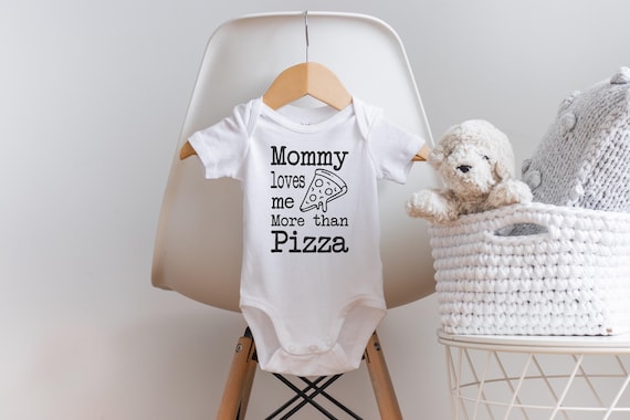 Mommy Loves Me Onesie®, Funny Baby Onesie®, Mommy Onesie®, Pizza Baby Clothes, Pizza Onesie®, Mommy Baby Gift, Baby Shower Gift