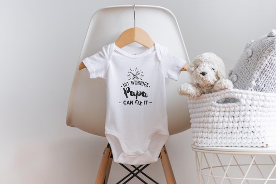 Papa Onesie®, I Love Papa Onesie®, Papa Loves Me, Baby Shower Gift, Papa Baby Outfits, Baby Girl Clothes, Baby Boy Clothes, Cute Baby Onesie