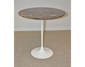 Saarinen Side Table by Knoll