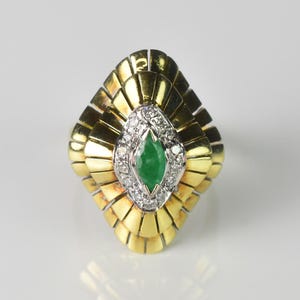 14k Yellow Gold and Emerald Ring
