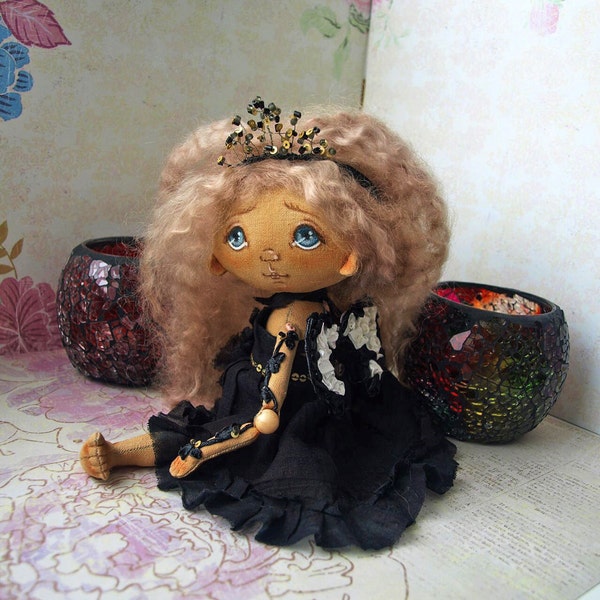 Muñeca de arte textil. Muñeca de tela hecha a mano. Muñeca de la belleza. preciosa muñeca. Linda muñeca. Muñeca suave. Muñeca de trapo. Regalo. Muñeca de vivero. Muñeca interior. regalo