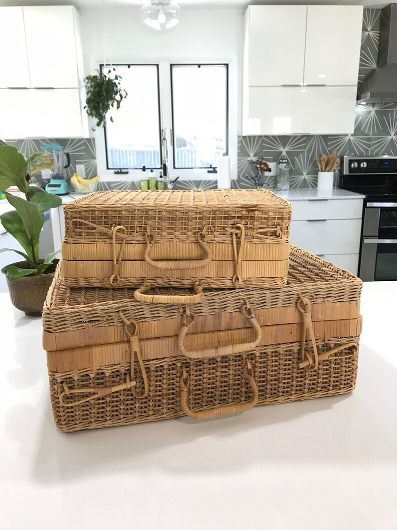 Large vintage briefcase picnic basket Vintage Wicker Bag with Handle