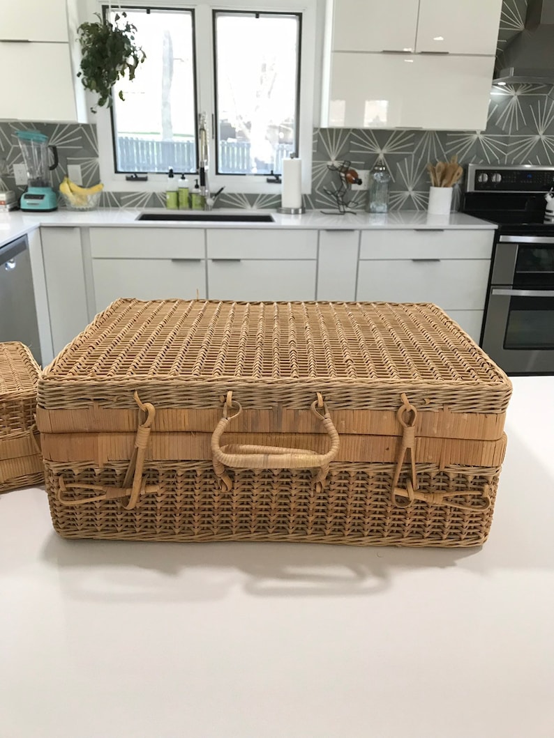 Large vintage briefcase picnic basket Vintage Wicker Bag with Handle