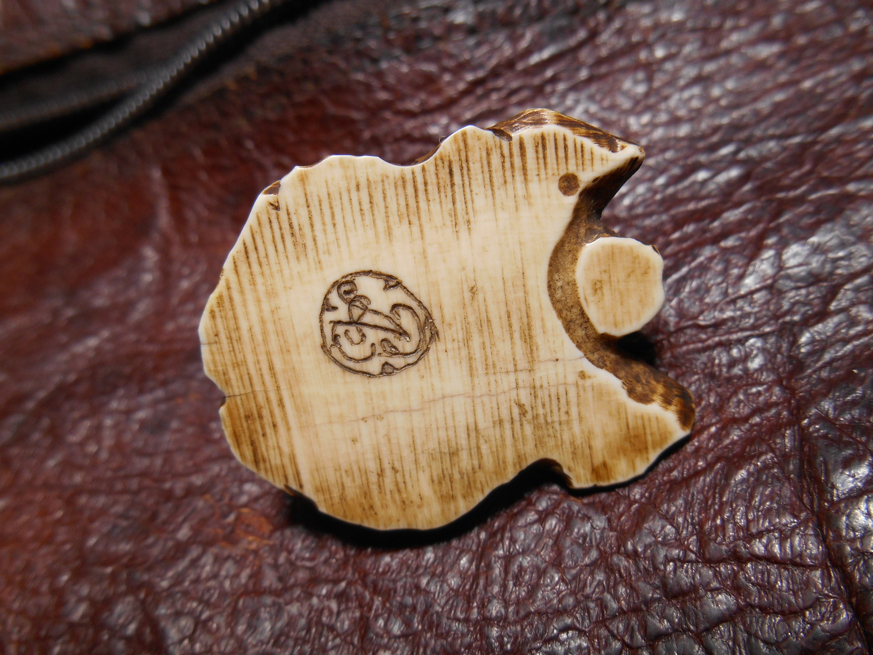 Handmade Bone Souvenir.bone Pendant. Figurine Head of a Wolf - Etsy