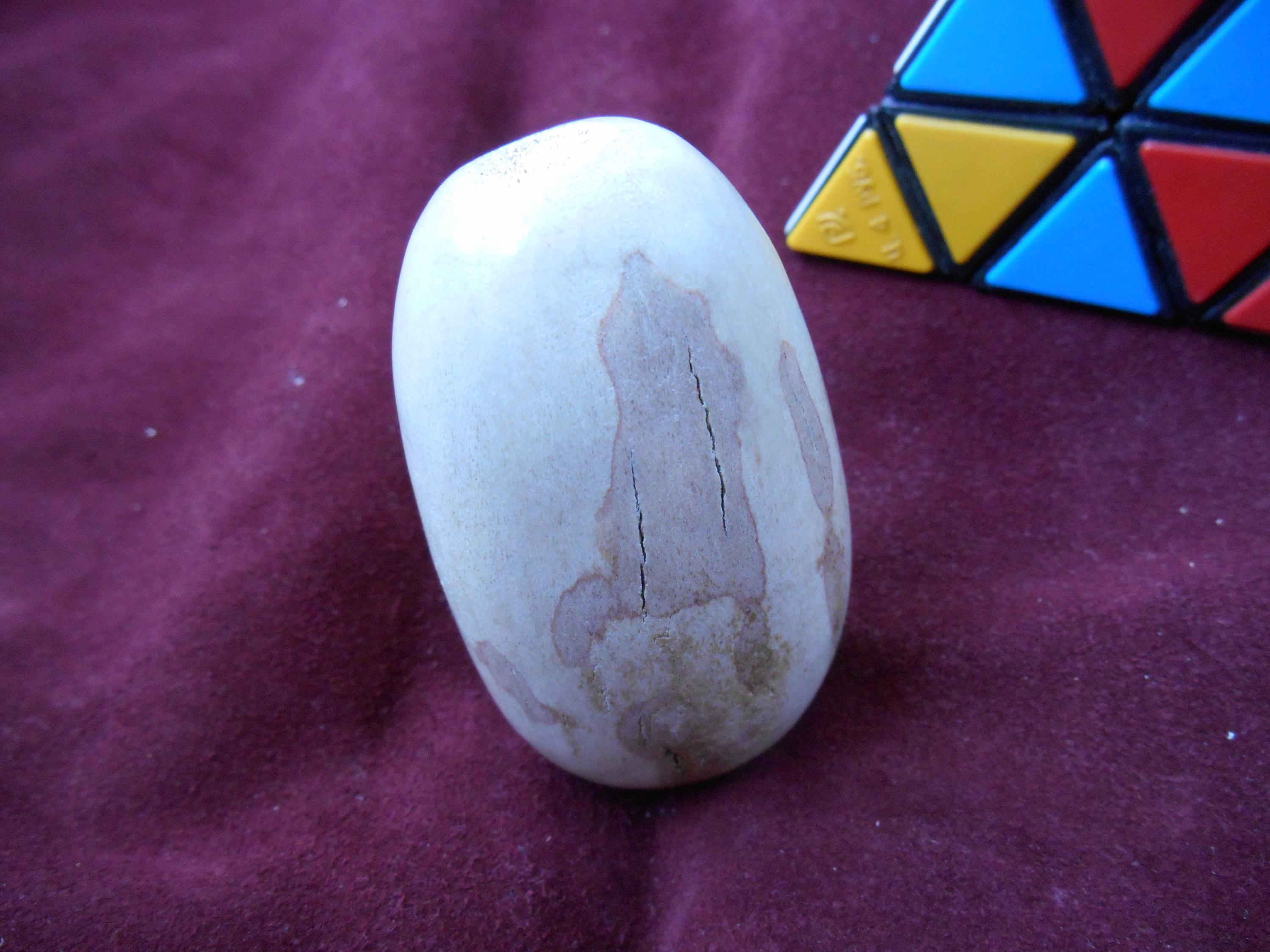 Large souvenir egg made of elk antler 115 g.