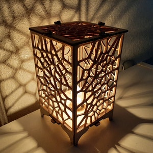 Voronoi Wood Table Lamp image 3