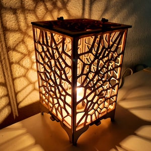 Voronoi Wood Table Lamp image 1