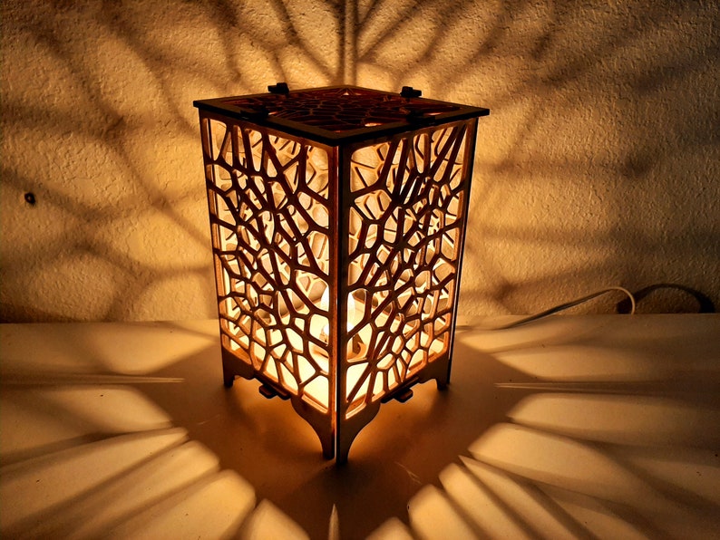 Voronoi Wood Table Lamp image 6