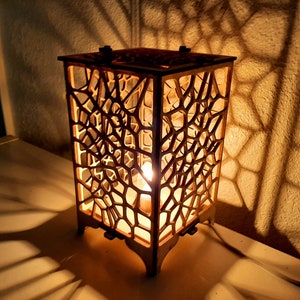 Voronoi Wood Table Lamp image 4