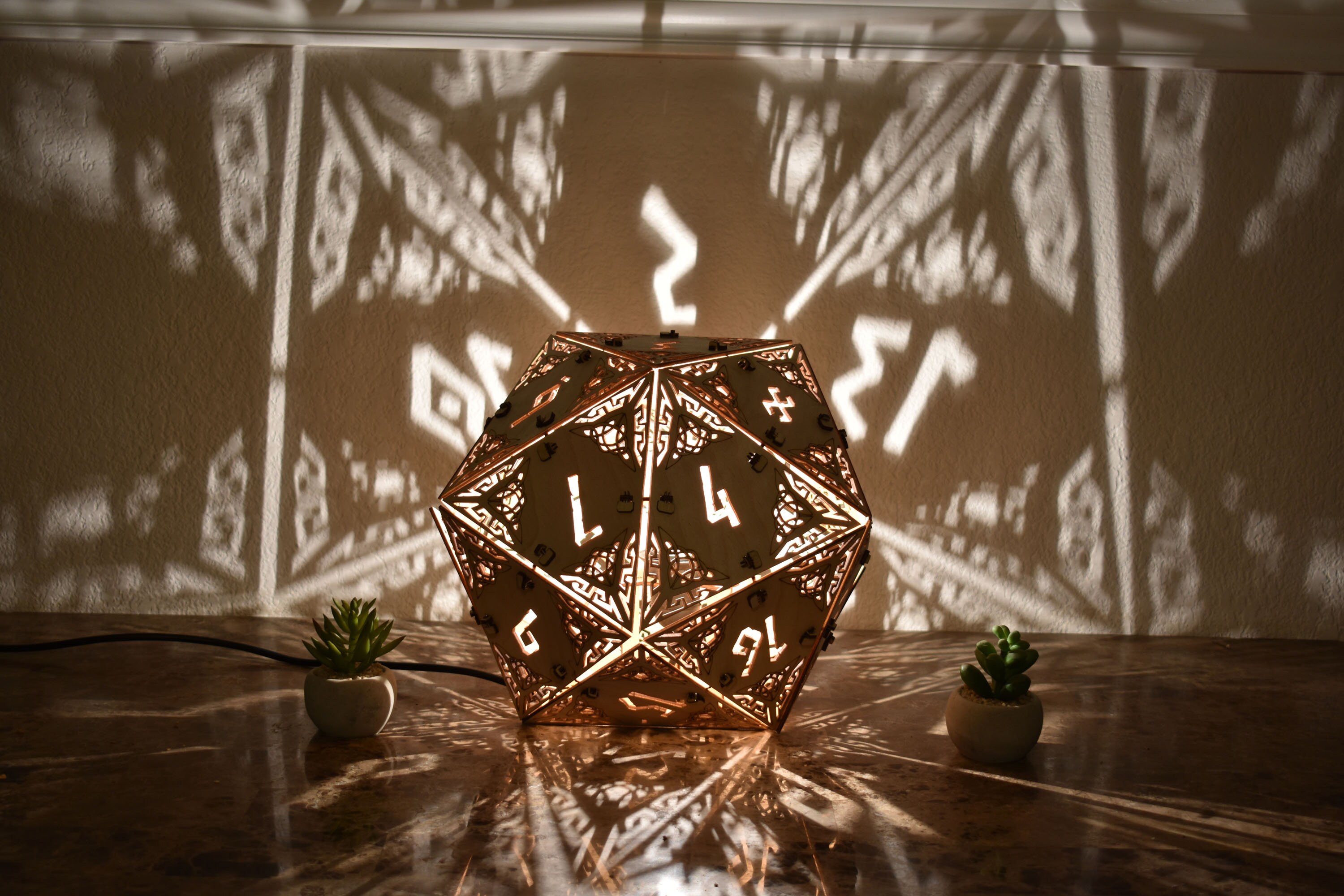 D20 Dungeons and Dragons Dice Lamp Hanging Pendant or Desk Etsy Canada