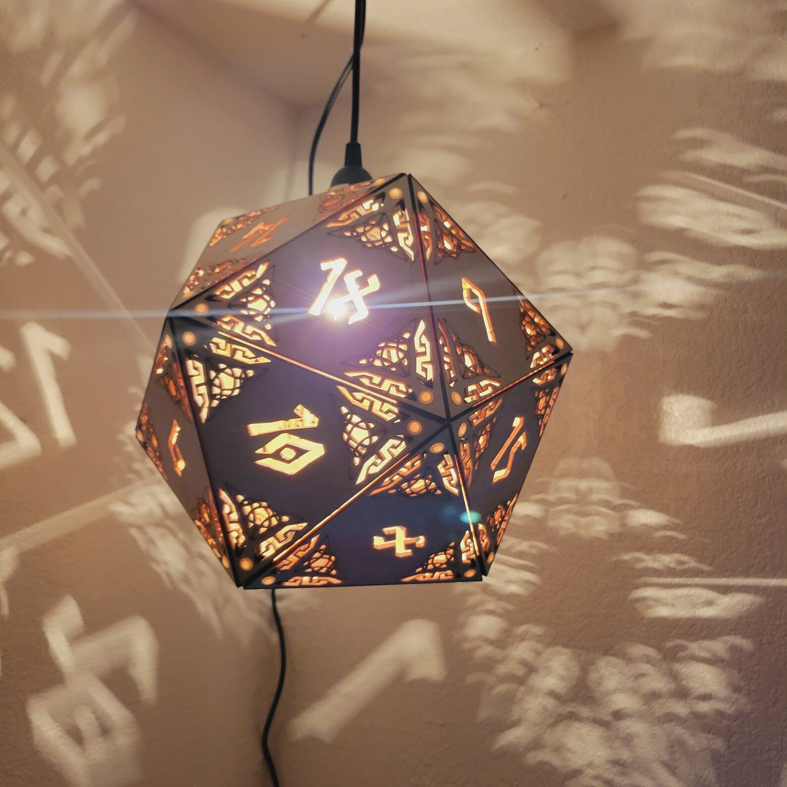 D20 Dungeons and Dragons Dice Lamp Hanging Pendant or Desk Etsy