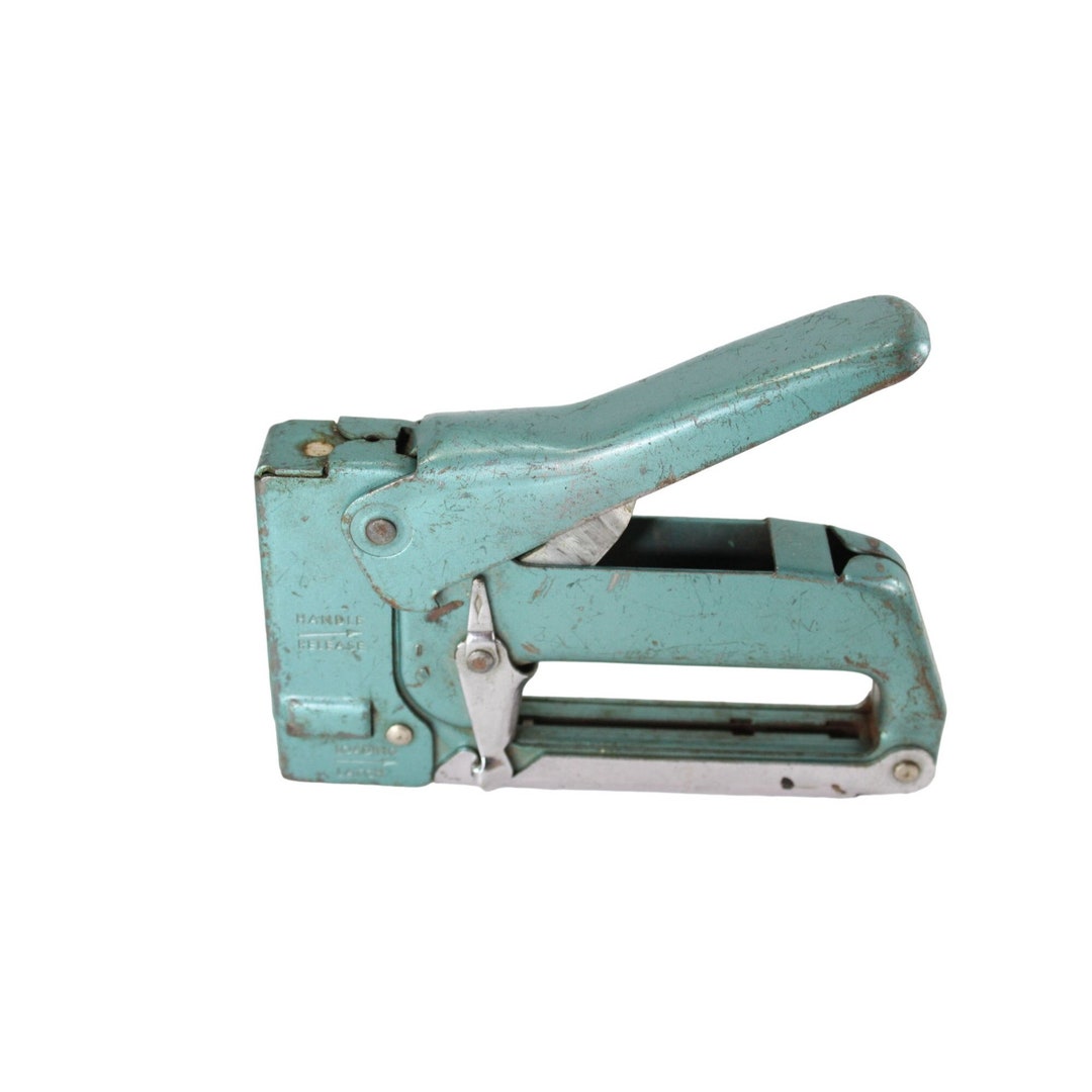 Swingline 101 Tacker Staple Gun Green 1960s Vintage 66507 Etsy