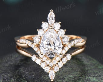 Pear cut lab grown diamond engagement ring halo moissanite 14k yellow gold wedding ring set jewelry