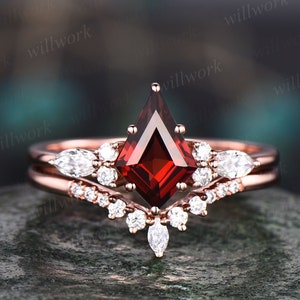 Vintage kite cut red garnet engagement ring set rose gold unique engagement ring marquise cut moissanite ring for women anniversary ring set