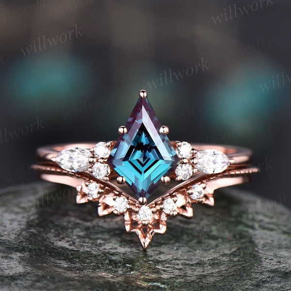 Ensemble de bagues de fiançailles en alexandrite vintage, bague en or rose coupe cerf-volant, bague en moissanite art déco pour femme, bague de fiançailles unique, bague de mariage
