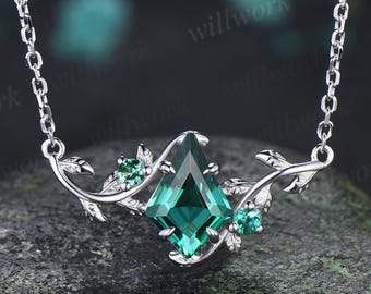 Collana con smeraldo verde taglio a aquilone, ciondolo vintage a tre pietre con foglia attorcigliata, ispirato alla natura, regalo unico per anniversario di matrimonio, regalo per la mamma.