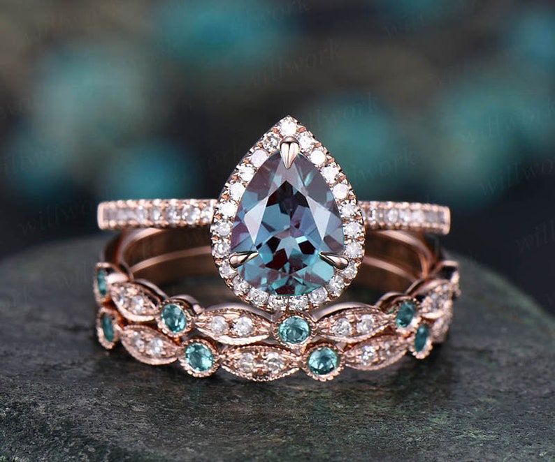 Pear Shaped Alexandrite Engagement Ring Set Vintage - Etsy