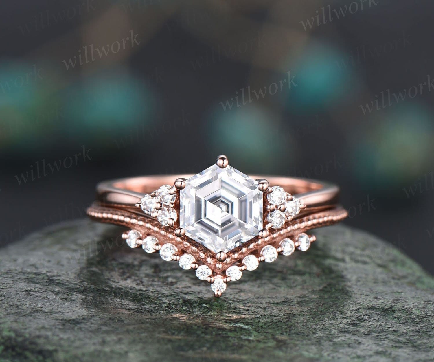 華 でございます　　モアサナイト 0.11ct モアサナイト ティアドロップ パヴェ ピアス シルバー925